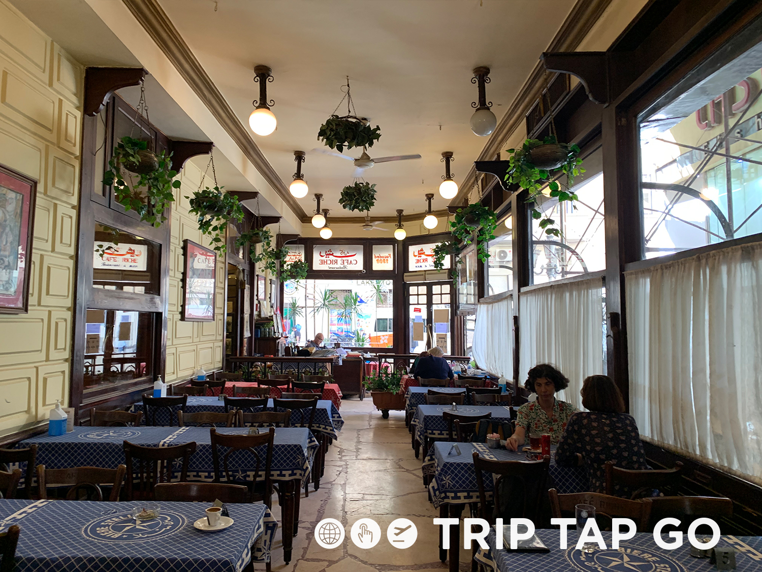 Bar Review: Cafe Riche, Cairo